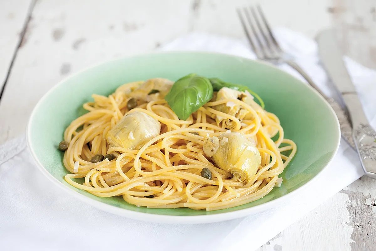 Lemon butter pasta with artichokes