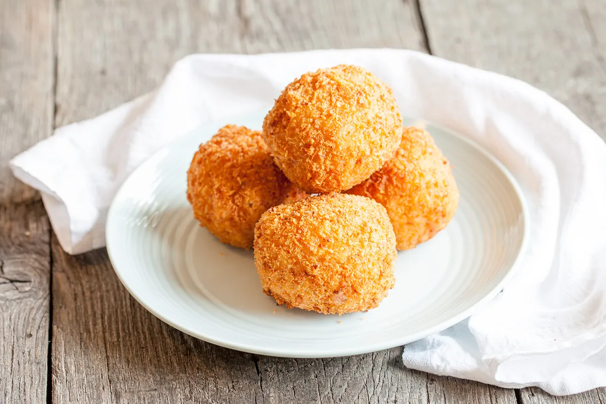 Arancini (deep-fried risotto balls)