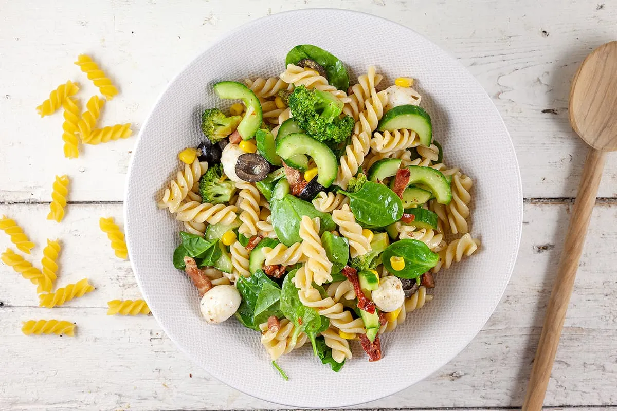 Broccoli pasta salad