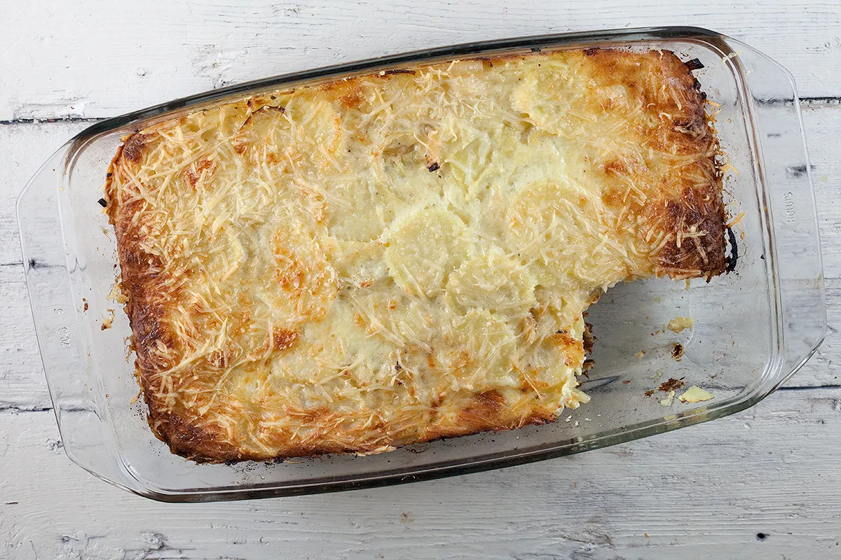 Potato and onion gratin