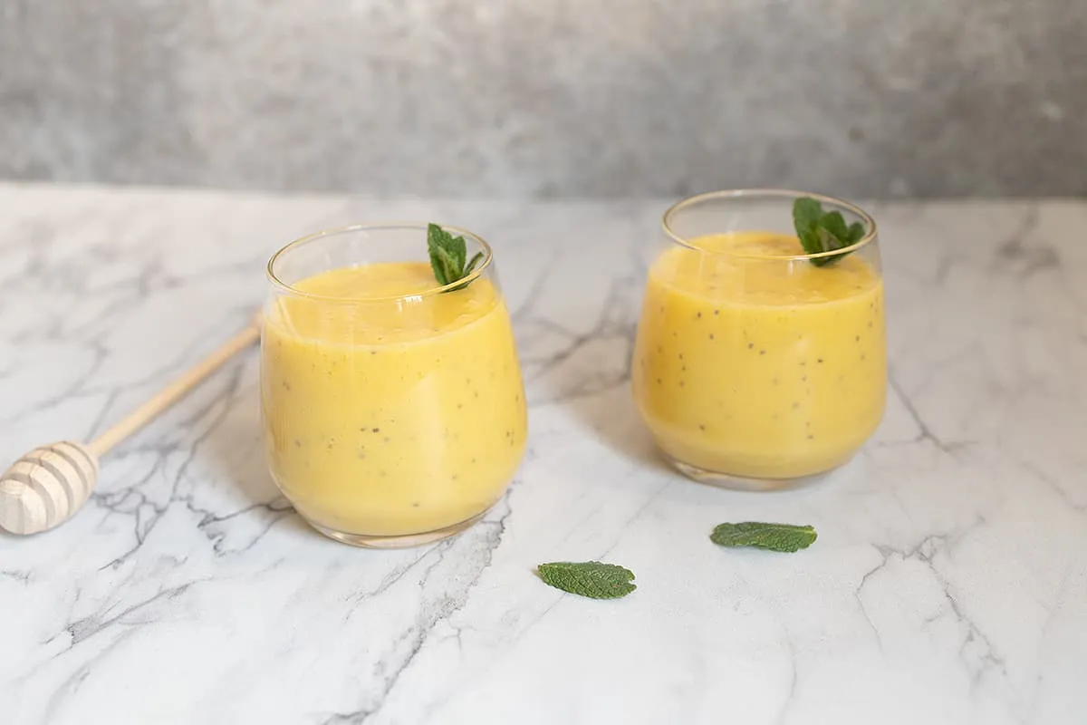 Mango smoothie - tropical smoothie