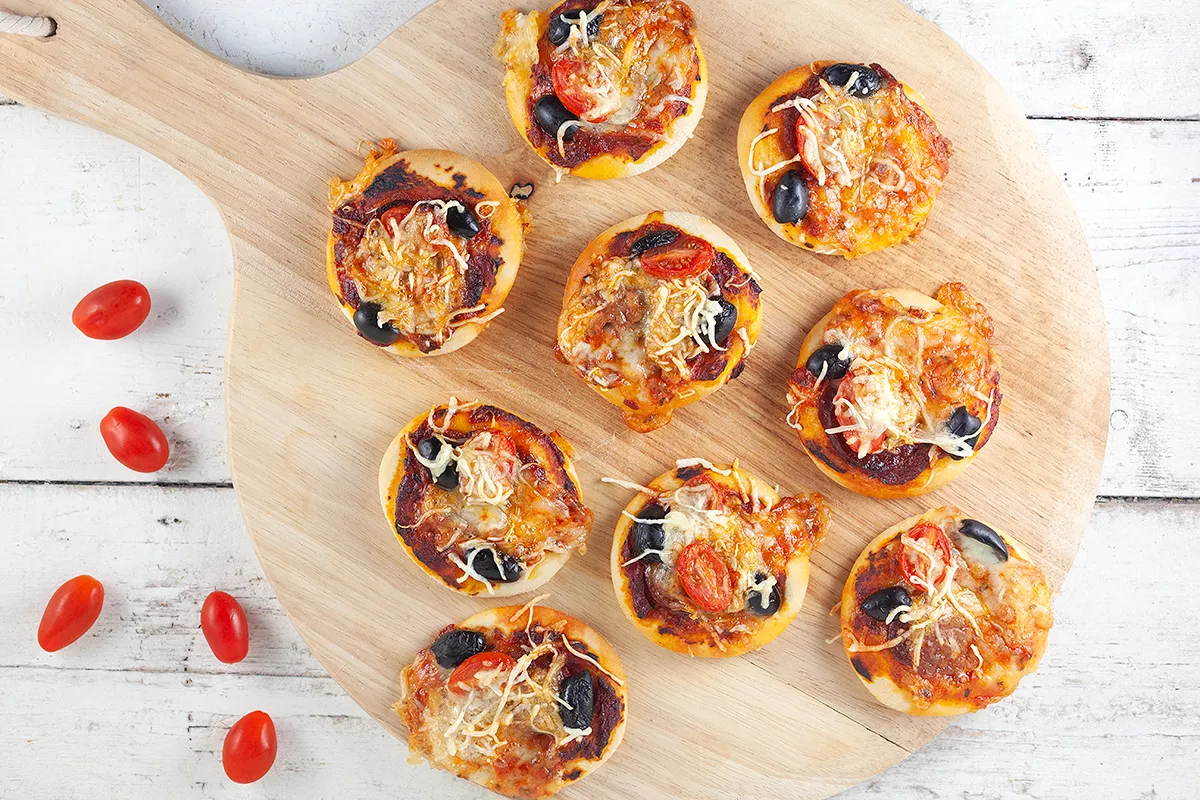 Mini pizza bites