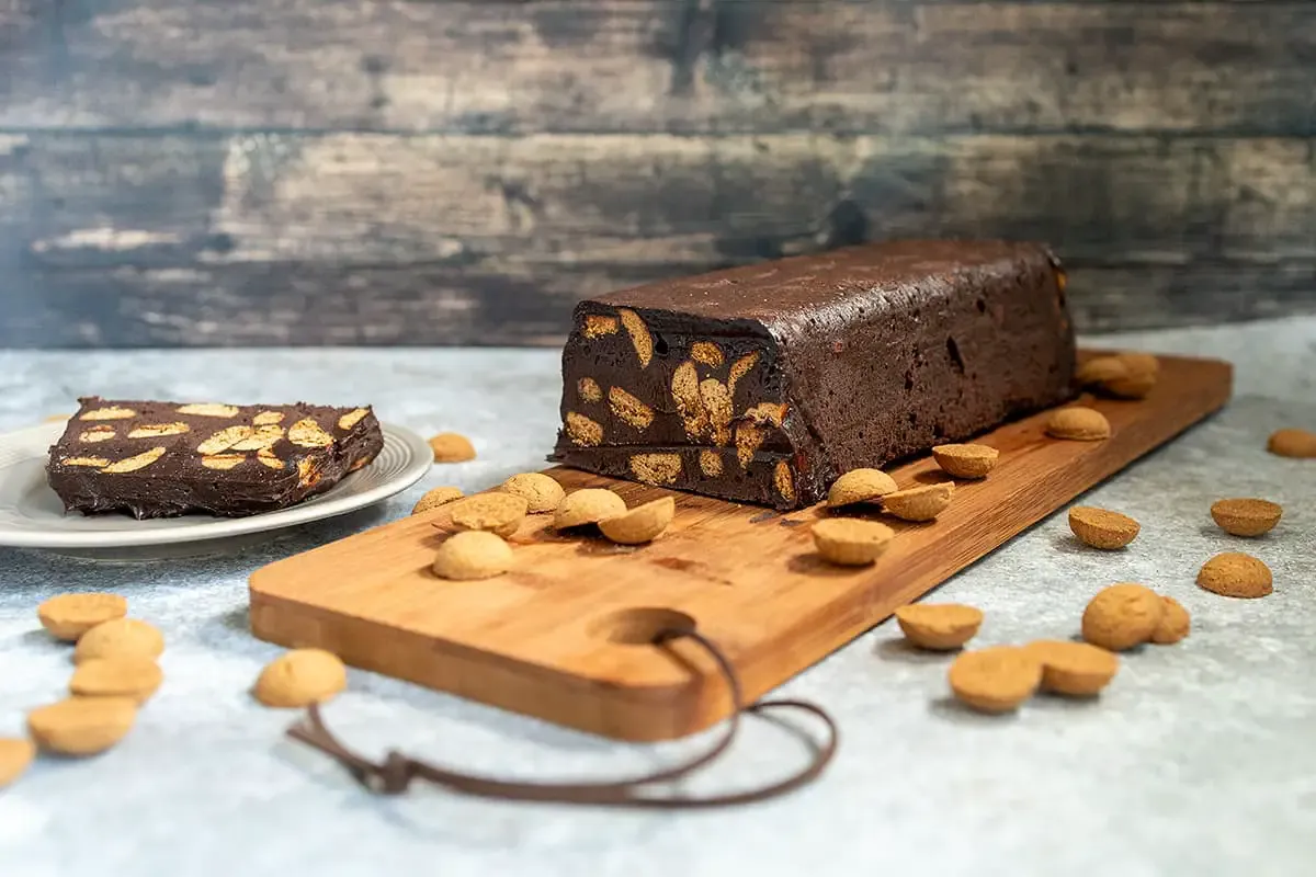 Dutch pepernoten fridge cake