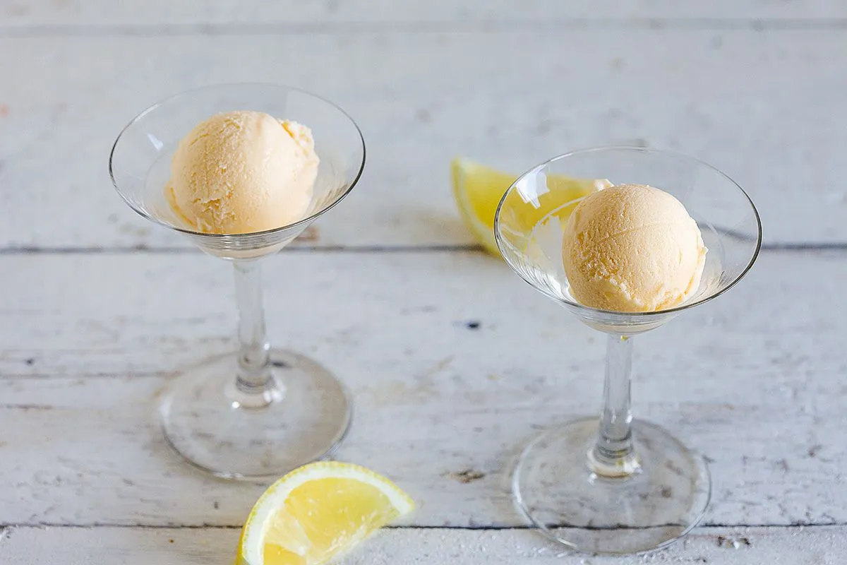 Lemon ice cream
