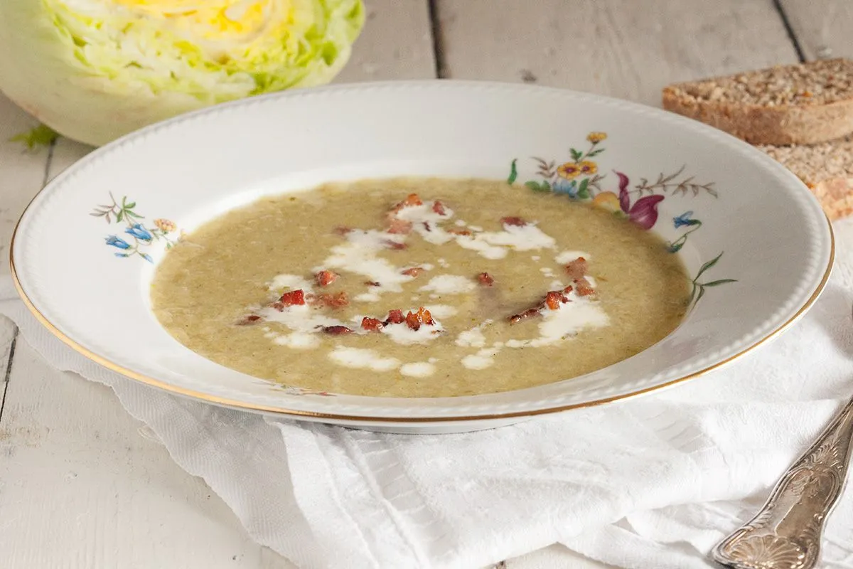 Iceberg lettuce soup