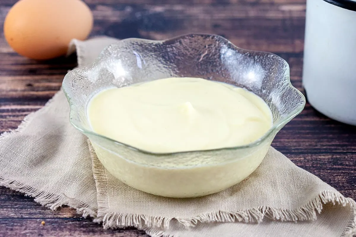 Homemade vanilla pudding - easy basic recipe