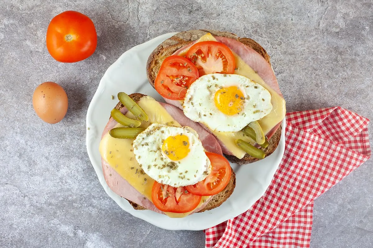 Strammer max (German open sandwich)