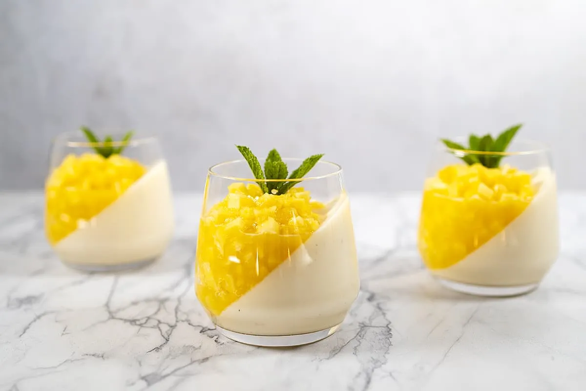 Mango panna cotta – creamy and soft