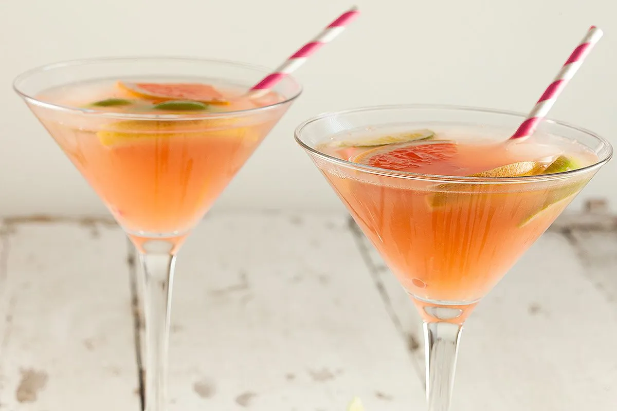 Spicy grapefruit cocktail