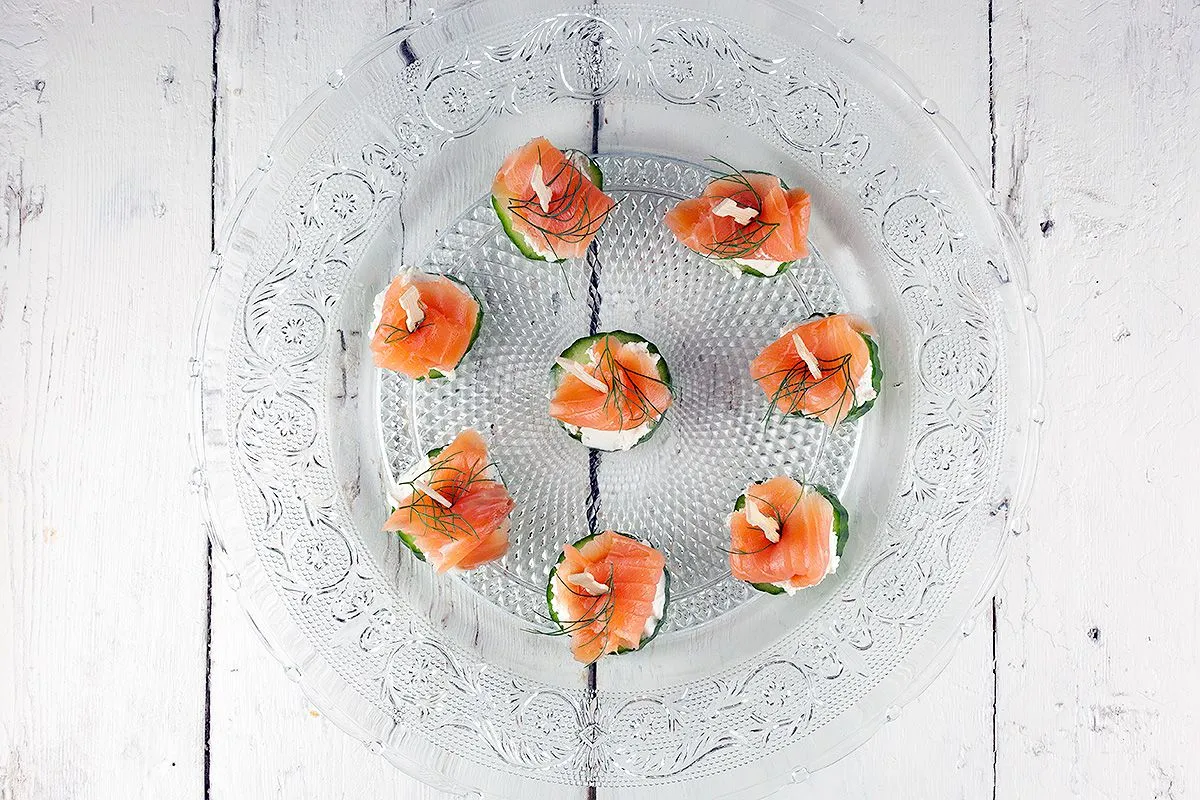 Mini cucumber smoked salmon appetizers