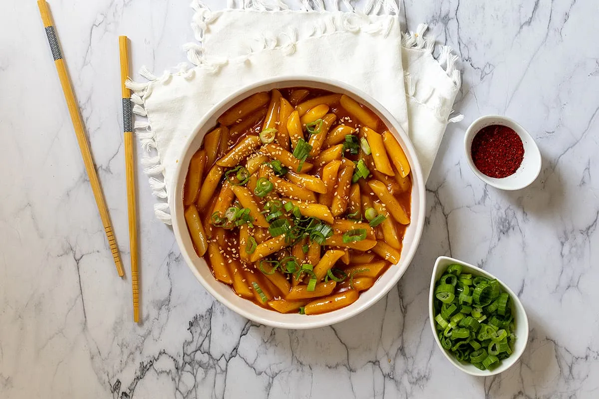 Best Street Foods to Try While Traveling—With Tips on Staying Connected Using a Travel eSIM