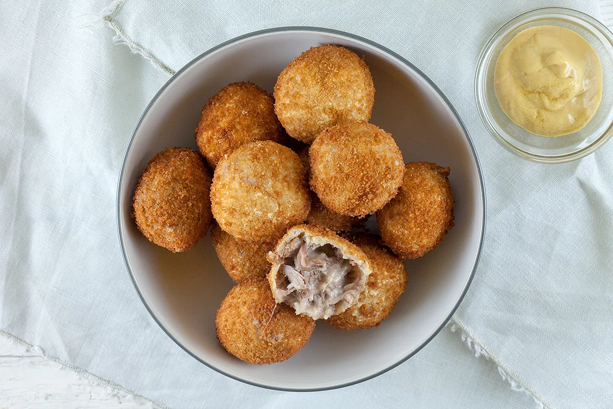 Homemade bitterballen
