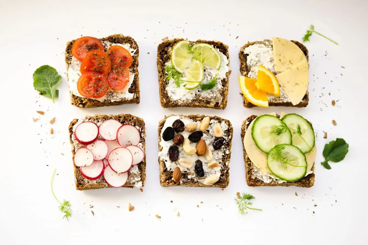 10 Cheap, Easy, and Healthy Snacks for College Students
