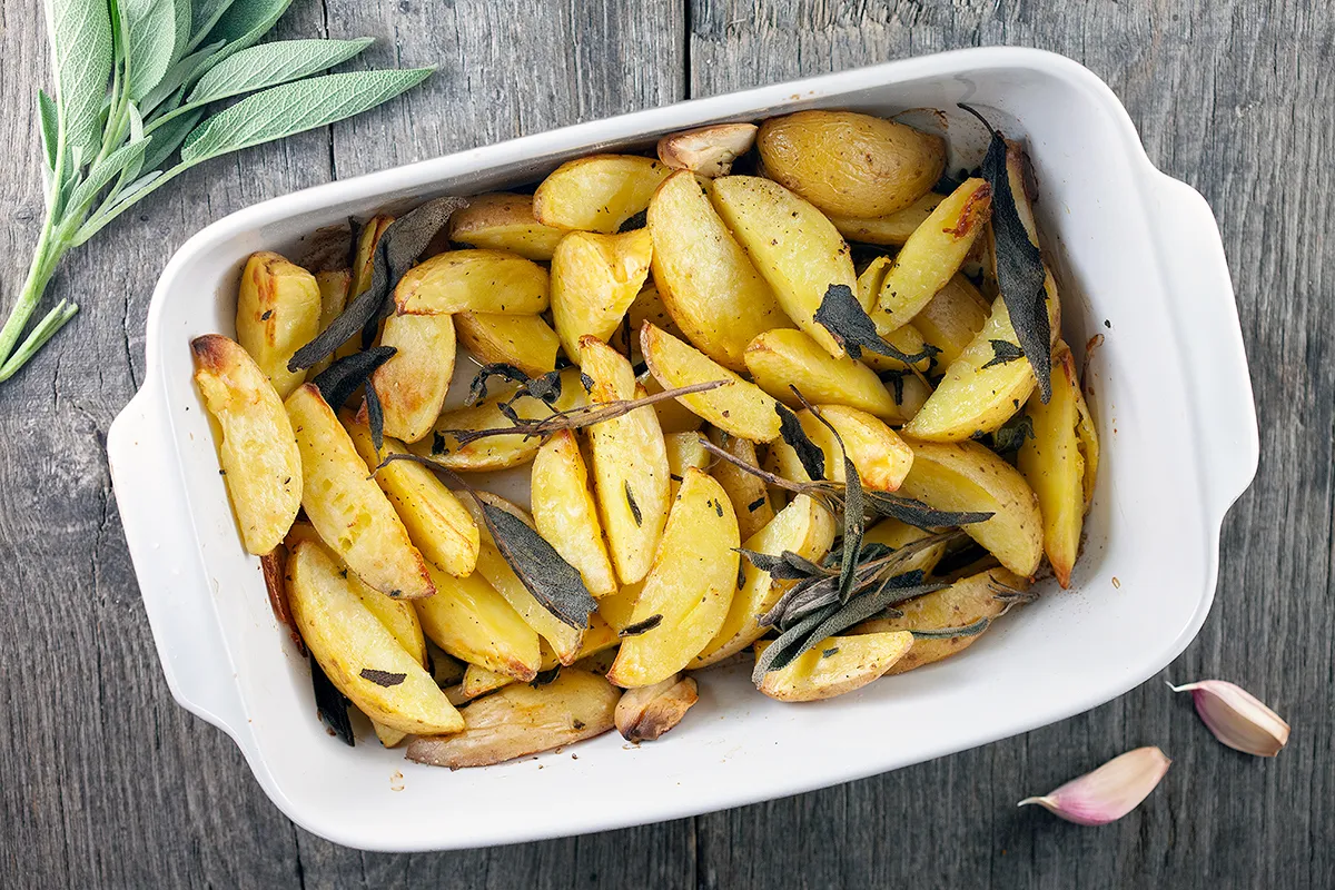 Roasted potatoes with sage