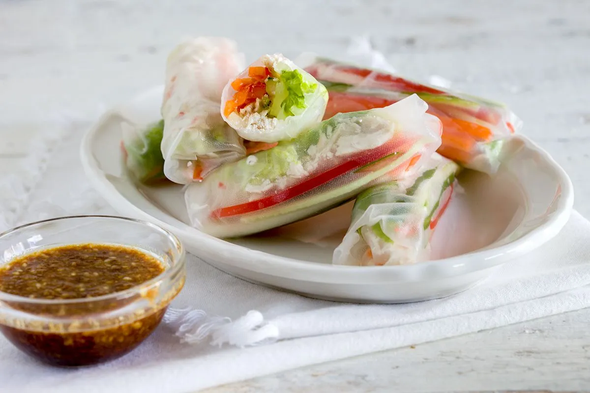 Chicken and sesame spring rolls