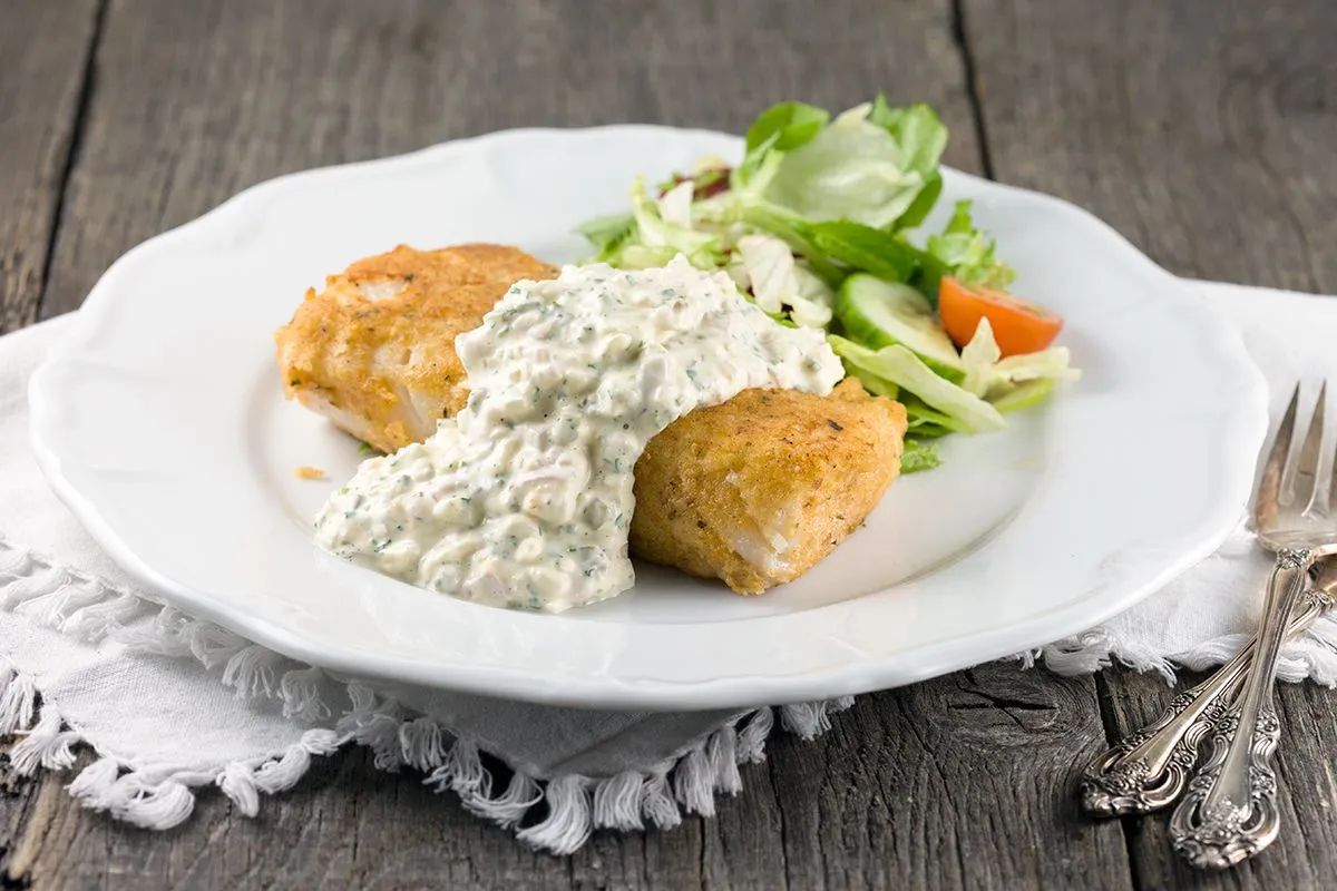Crispy cod with tartar sauce