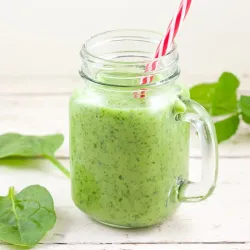 Recipe: Green smoothie with spinach and banana