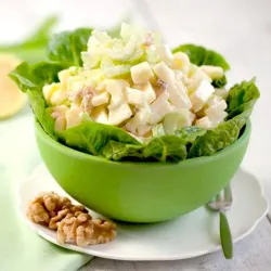 Recipe: Classic Waldorf salad