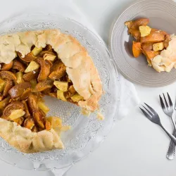 Recipe: Pineapple-apricot galette