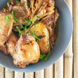 Recipe: Slow cooker Surinamese chicken thighs