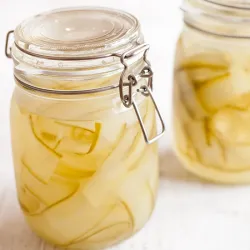Recipe: Quick pickled cucumber ribbons