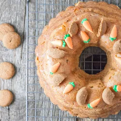 Recipe: 'Sinterklaas' turban cake with pear