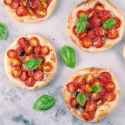 Recipe: Mini cherry tomato tarts