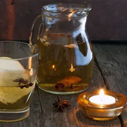 Recipe: Warming winter apple aperitif