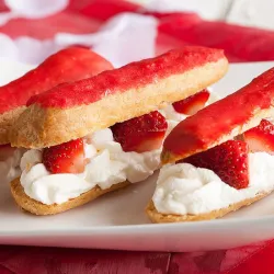 Recipe: Strawberry eclairs