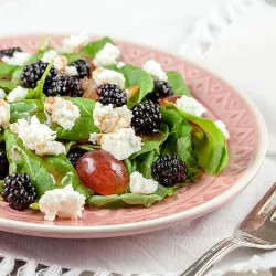 Recipe: Wild blackberry salad