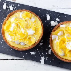Recipe: Coconut-mango tartelettes