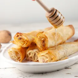 Recipe: Walnut phyllo rolls