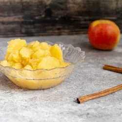 Recipe: Homemade apple compote