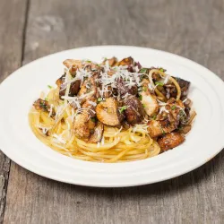 Recipe: Balsamic chestnut mushroom spaghetti