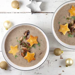 Recipe: Creamy mushroom and truffle soup