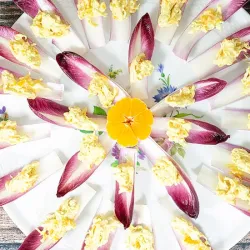 Recipe: Chicory boats with curried chicken salad