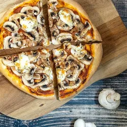 Recipe: Pizza funghi (mushroom pizza)