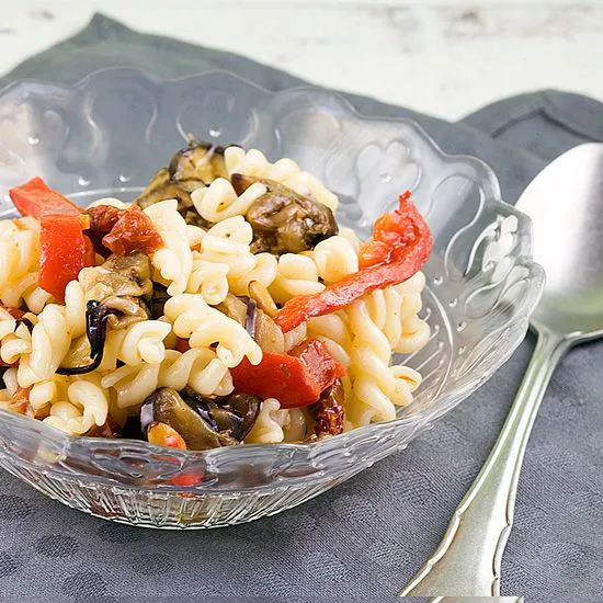 Recipe: Roasted vegetables pasta salad
