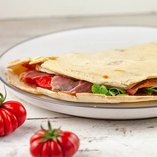 Recipe: Piadina with tomato and grilled eggplant