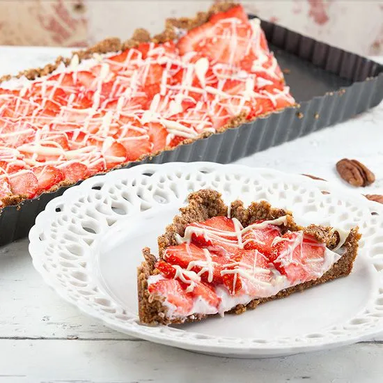 Recipe: Strawberry-pecan pie