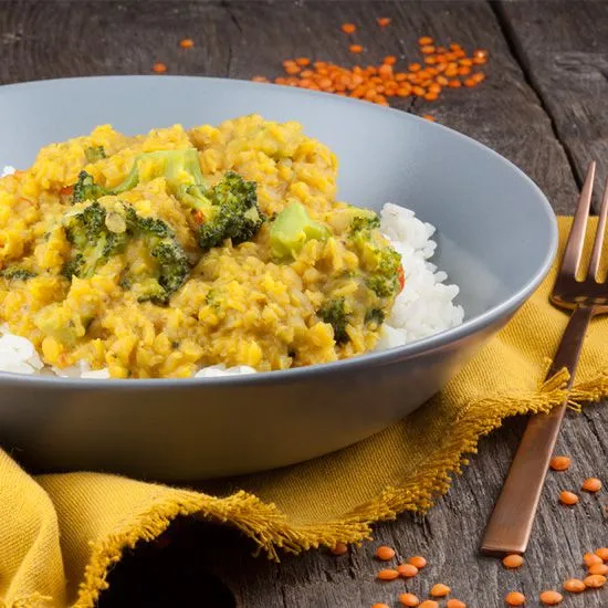 Recipe: Vegetarian red lentils and broccoli curry