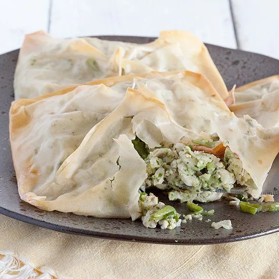 Recipe: Filo pockets stuffed with turkey breast and radish pesto