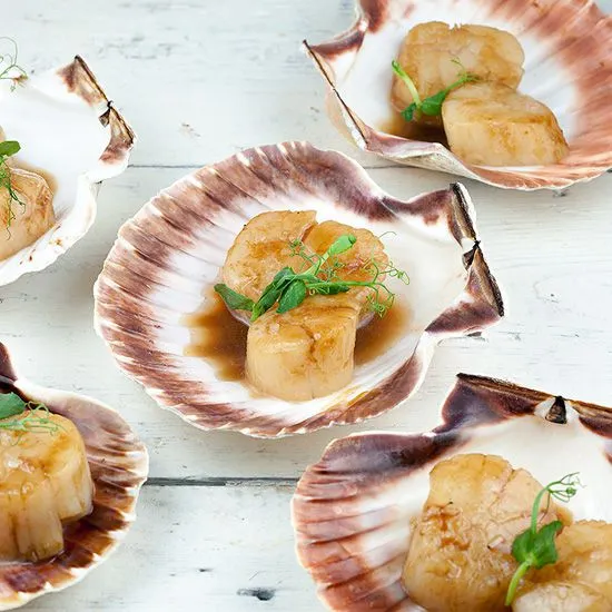 Recipe: Scallops with balsamic caramel