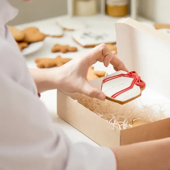 Premium Packaging That Protects Your Bakes & Wows Your Buyers