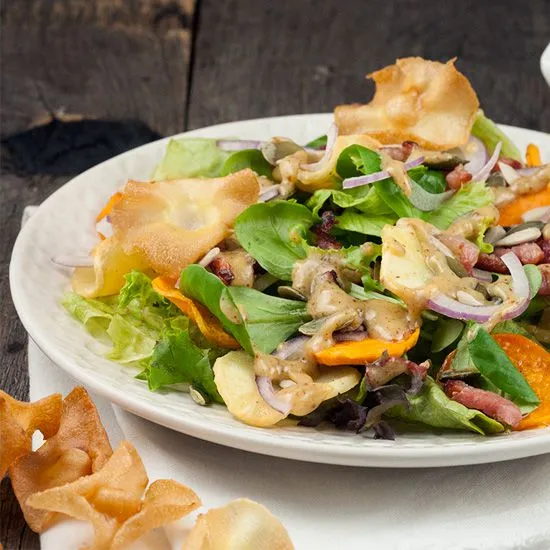 Recipe: Autumn salad with warm coarse mustard dressing
