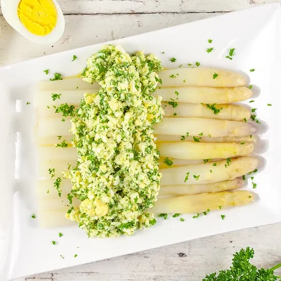 Recipe: Asparagus à la Flamande