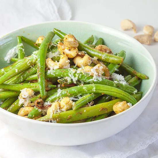 Recipe: Curried green beans with cashews