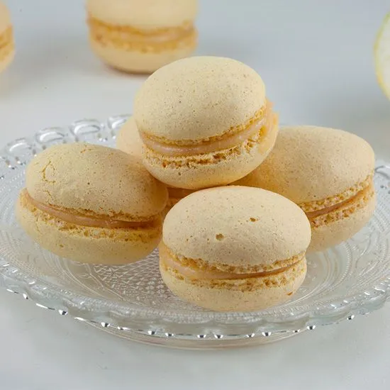 Recipe: Lemon macarons
