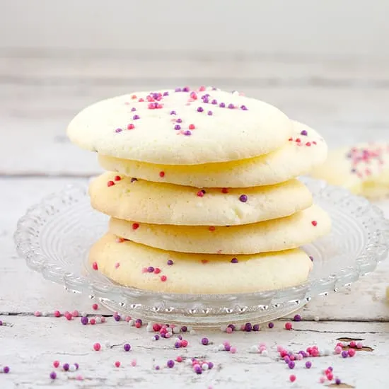 Recipe: Cornflour biscuits