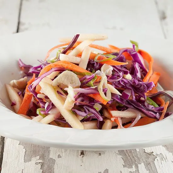 Recipe: Red cabbage and carrot slaw